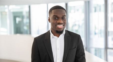 Theophil Ampratwum, Immobilienmakler für Sindelfingen und den nördlichen Landkreis Böblingen